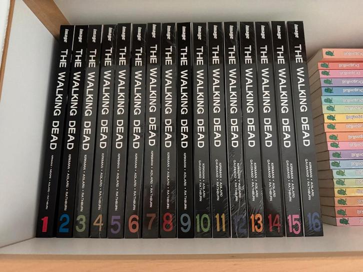 The Walking Dead (Prestige - Neuf - Intégrale 16 volumes), Boeken, Strips | Comics, Nieuw, Complete serie of reeks, Amerika, Ophalen of Verzenden