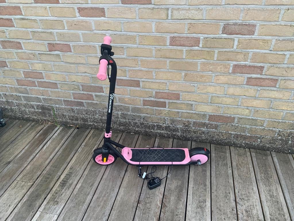 kinderstep, Kinderen en Baby's, Speelgoed | Buiten | Voertuigen en Loopfietsen, Ophalen, Gebruikt