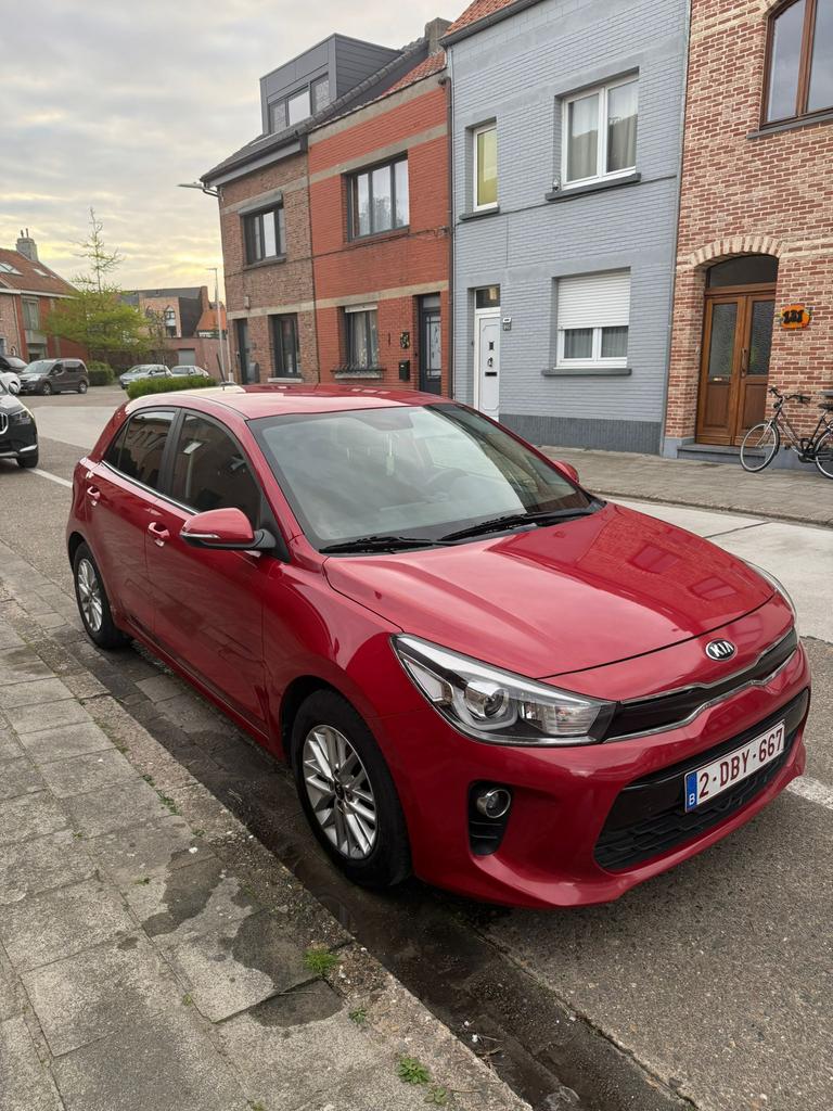 Kia Rio Fushion, Autos, Rouge, Euro 5, Boîte manuelle, Noir