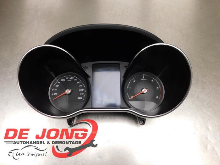 Compteur kilométrique KM d'un Mercedes C-Klasse, 3 mois de garantie, Utilisé, -, -