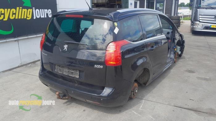 Crochet d'attelage d'un Peugeot 5008, -, -, 3 mois de garantie, Utilisé