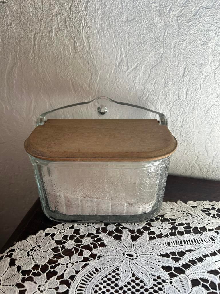 Antieke zoutpot, Ophalen