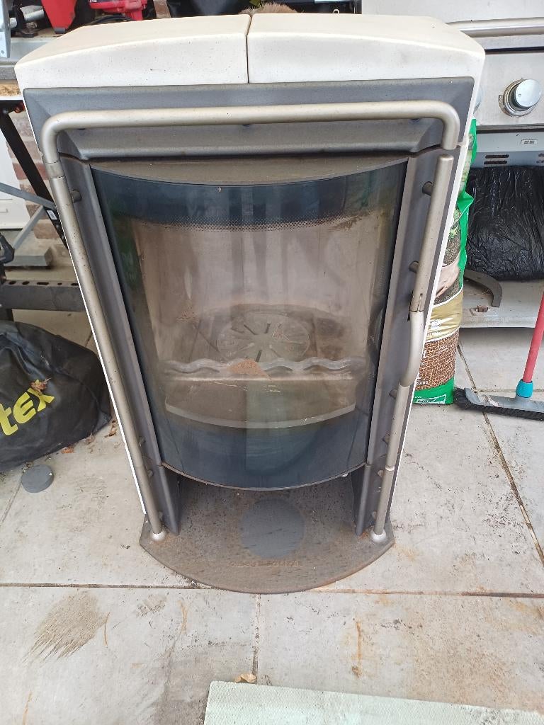 poele a bois, Enlèvement, Utilisé, Bois, Autoportant