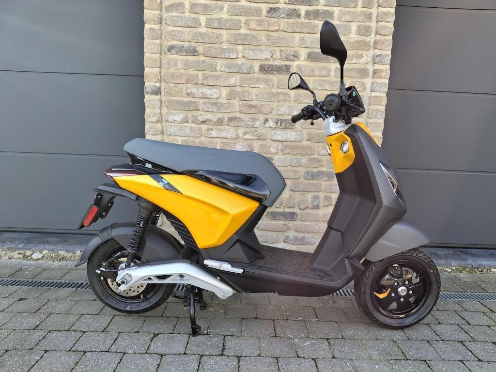 TOP-AANBIEDING! Piaggio 1 + Electric Grey / Amber, Ophalen, Overige modellen, Elektrisch, Nieuw