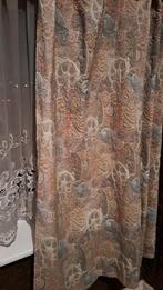 Overgordijnen, Enlèvement