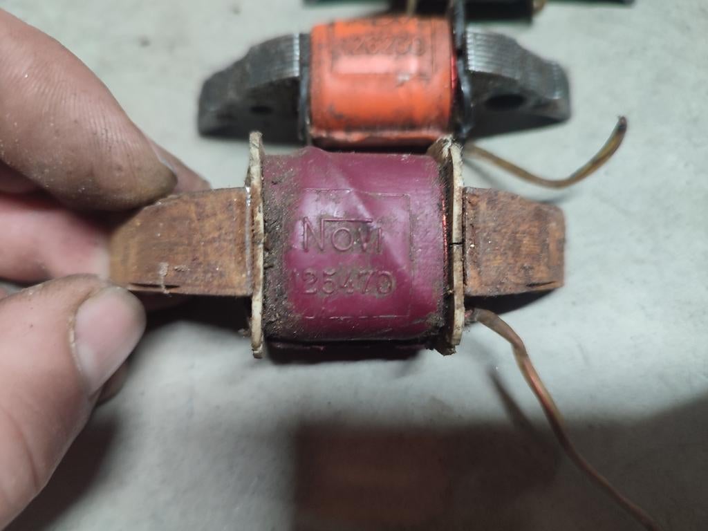 Originele laagspanningsspoelen van Novi, Ophalen of Verzenden, Rood