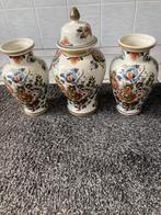 3 Delfts Flora keramiek kaststel vazen., Ophalen, Overige materialen, Overige kleuren, Zo goed als nieuw