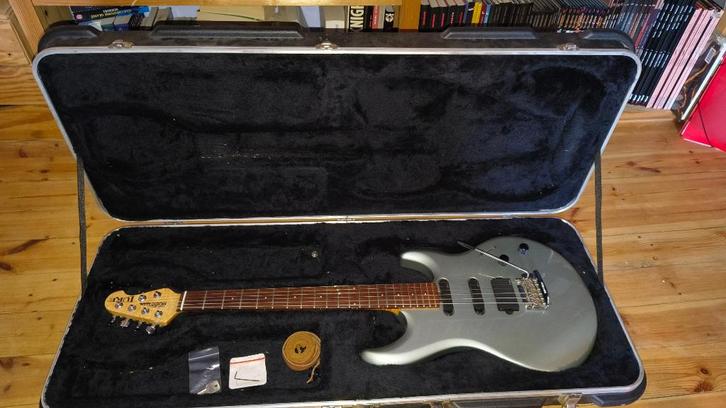 MusicMan Luke excellent état, Musique & Instruments, Instruments à corde | Guitares | Électriques, Comme neuf, Solid body, Autres marques