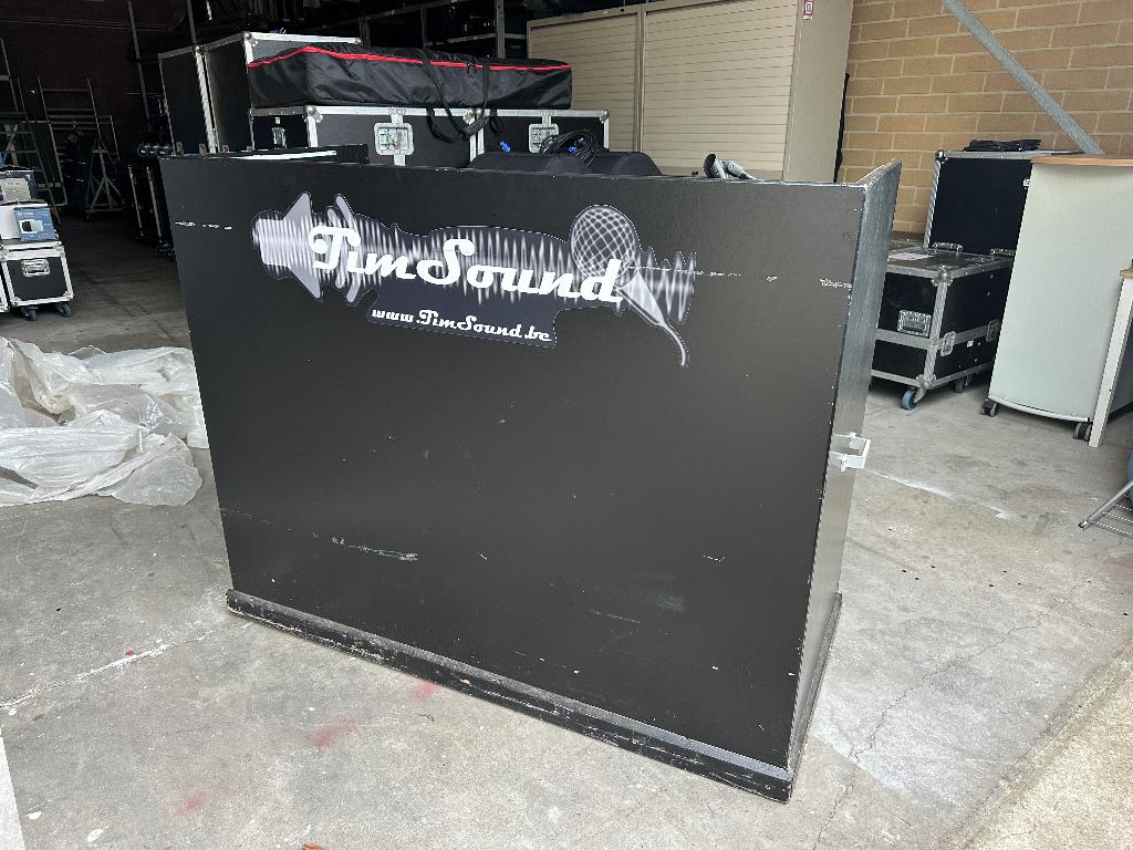 DJ meubel - houten constructie - wielen - LED-verlichting, Musique & Instruments, DJ sets & Platines, Utilisé, Enlèvement