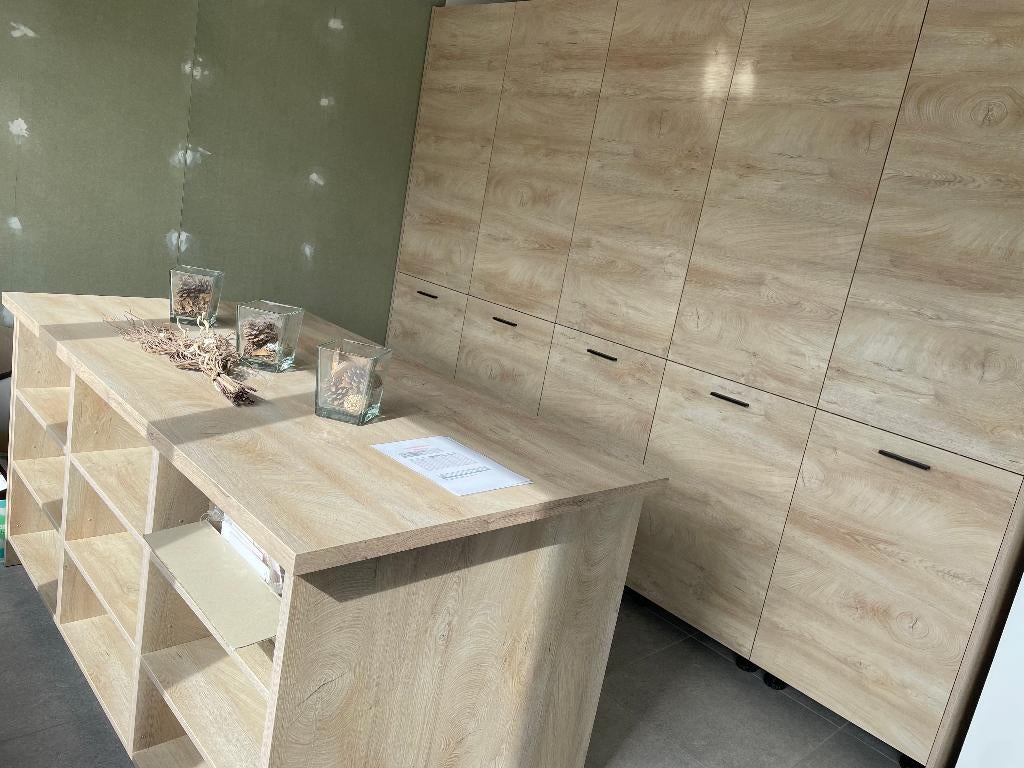 Moderne en klassieke toonzaalkeukens, woonmeubels te koop, Huis en Inrichting, Keuken | Complete keukens, Nieuw, Overige typen