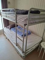 Stapelbed met onderbed, Maison & Meubles, Chambre à coucher | Lits superposés & Lits mezzanines, Autres dimensions, 210 cm, Comme neuf