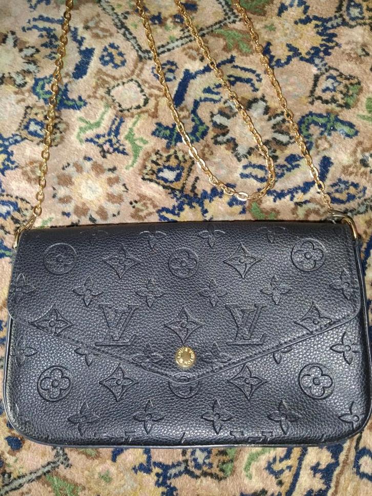 Louis Vuitton schoudertasje, Handtassen en Accessoires, Tassen | Schoudertassen, Zwart, Leer, Verzenden