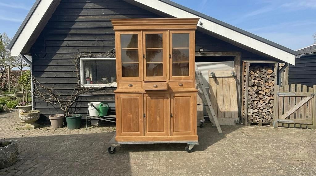 Vitrine d'armoire à buffet en teck. (Livré gratuitement), Maison & Meubles, Armoires | Vitrines, Enlèvement ou Envoi