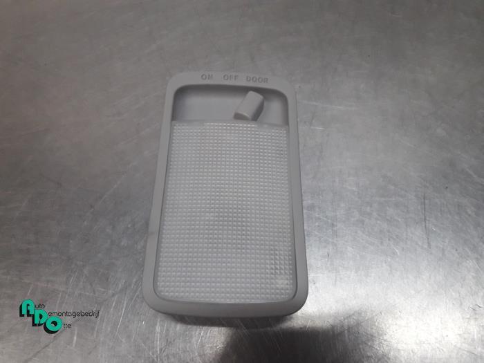 Eclairage intérieur arrière d'un Toyota Corolla (Corolla 0, Autos : Pièces & Accessoires, Éclairage, Toyota, Utilisé, 3 mois de garantie