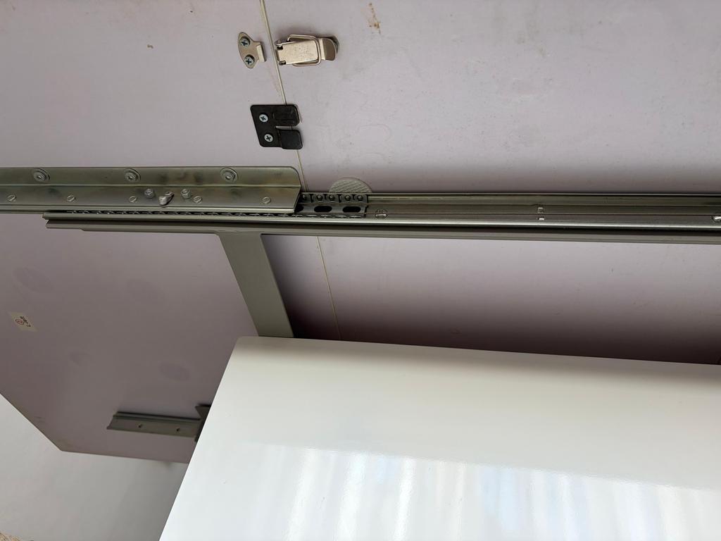 Witte uitschuifbare tafel, Enlèvement, Comme neuf