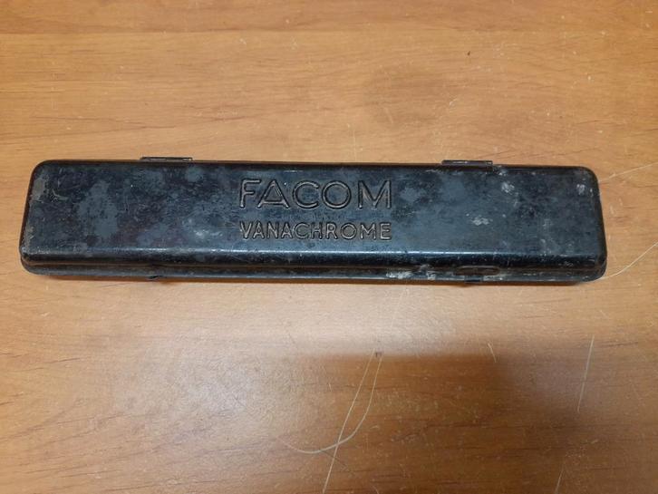 ancienne boite outils facom ancien logo 26x8x3, Bricolage & Construction, Boîtes à outils, Utilisé, Enlèvement ou Envoi