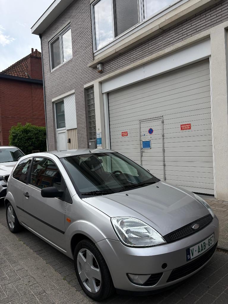 Ford Fiesta 1.3l AIRCO, Auto's, Ford, Particulier, Fiësta, ABS, Adaptieve lichten, Airbags, Airconditioning, Boordcomputer, Centrale vergrendeling