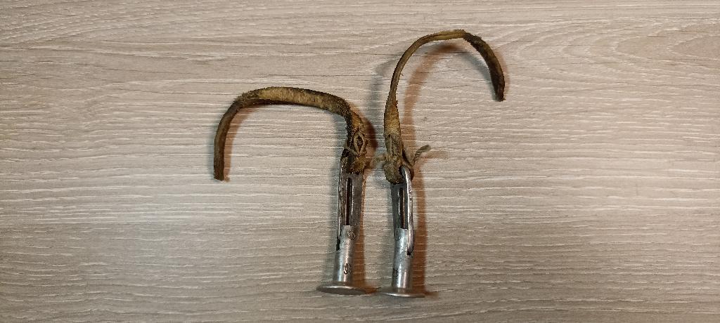 Attaches référencées pour sac à dos Allemand Tornister  ww2, Envoi, Armée de terre, Autres types