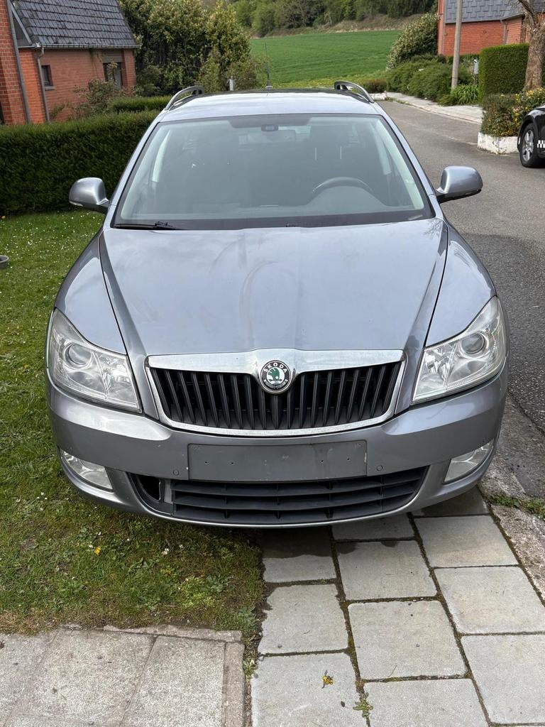 🚗 À vendre : Škoda Octavia Break 1.6 TDI 2013– EXPORT 1400€, Autos, Skoda, Achat, Boîte manuelle, Break, Diesel