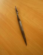 Donkerbruine houten briefopener Afrikaans sculptuur beeldje, Enlèvement ou Envoi