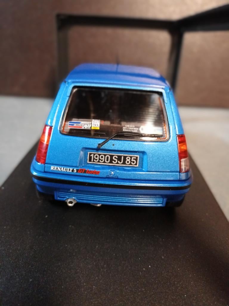 Schaalmodel renault 5 Gt turbo, schaal 1.18, enkel uitgehaal, Ophalen of Verzenden