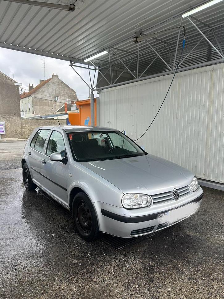 Golf 4 1.9 tdi, Autos, Volkswagen, Particulier, Golf, ABS, Airbags, Air conditionné, Verrouillage central, Cruise Control, Vitres électriques