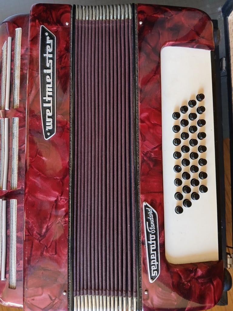 Accordeon, Muziek en Instrumenten, Accordeons, Ophalen, Weltmeister, Met riemen