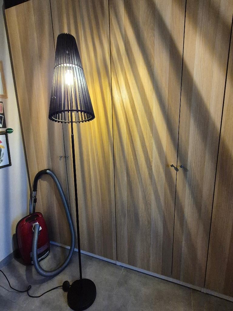 Vloerlamp, Huis en Inrichting, Lampen | Vloerlampen, Ophalen, Zo goed als nieuw, Modern, 150 tot 200 cm