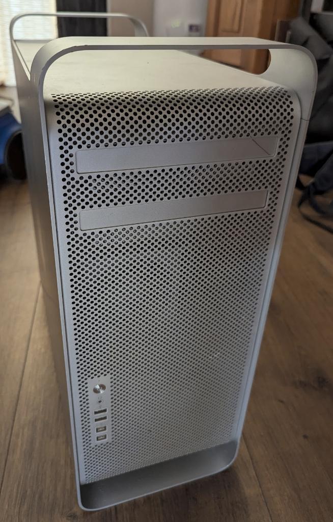mac pro A1289 Xeon W3520 12G ram, Informatique & Logiciels, Apple Desktops, Utilisé, Mac Pro, Inconnu, 2 à 3 Ghz, 8 GB, Enlèvement