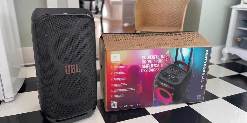 Jbl partybox 320 nieuw in doos afhalen nabij breda NL, Audio, Tv en Foto, Ophalen, JBL