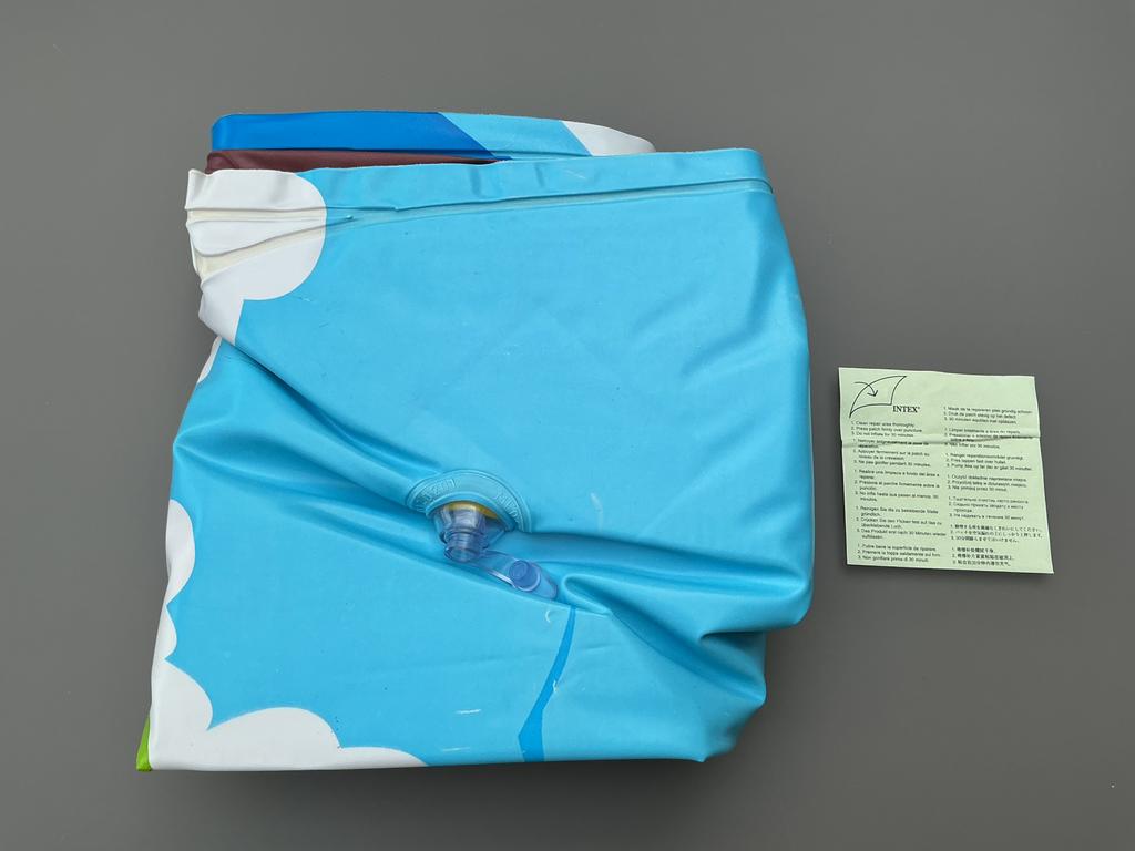 MATELAS GONFLABLE INTEX - TRÈS BON ÉTAT, Enfants & Bébés, Jouets | Extérieur | Figurines gonflables, Enlèvement ou Envoi, Comme neuf