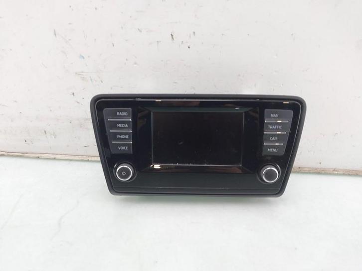 ORDINATEUR MULTIMEDIA Skoda Octavia Combi (5EAC), Autos : Pièces & Accessoires, Électronique & Câbles, Skoda, Utilisé