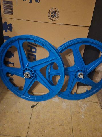 Roues a baton bmx 20" beschikbaar voor biedingen