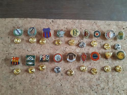 Pins voetbalclubs, Verzamelen, Speldjes, Pins en Buttons, Zo goed als nieuw, Speldje of Pin, Sport, Ophalen of Verzenden