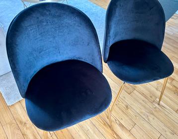 4 chaises en velours noir et pieds dorés beschikbaar voor biedingen