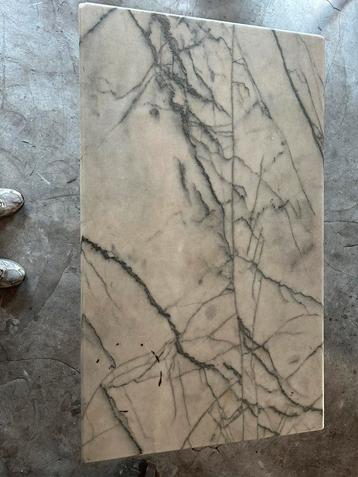 Tafel marmer, Ophalen