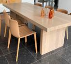 Tafel in volle eik. Modern design. In heel goede staat., Ophalen, Gebruikt, Eikenhout, 250cm lengte, 100 cm breed