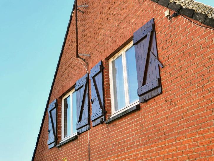 Paire de volets battants en bois massif. L 140 x H 140 cm, Bricolage & Construction, Volets, Utilisé, 100 à 150 cm, 100 à 150 cm