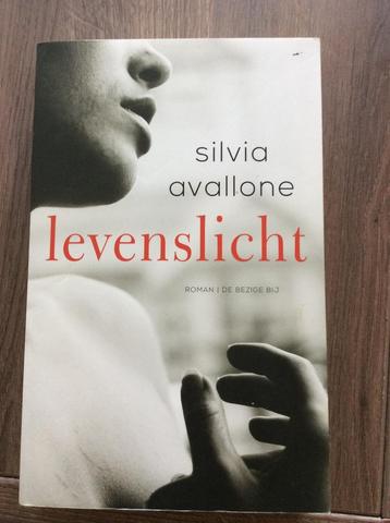 Levenslicht - Silvia Avallone beschikbaar voor biedingen