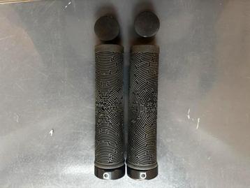 Fietshandvatten / MTB grips lock-on beschikbaar voor biedingen