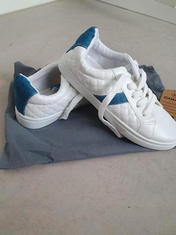 Damart nieuwe sneakers beschikbaar voor biedingen