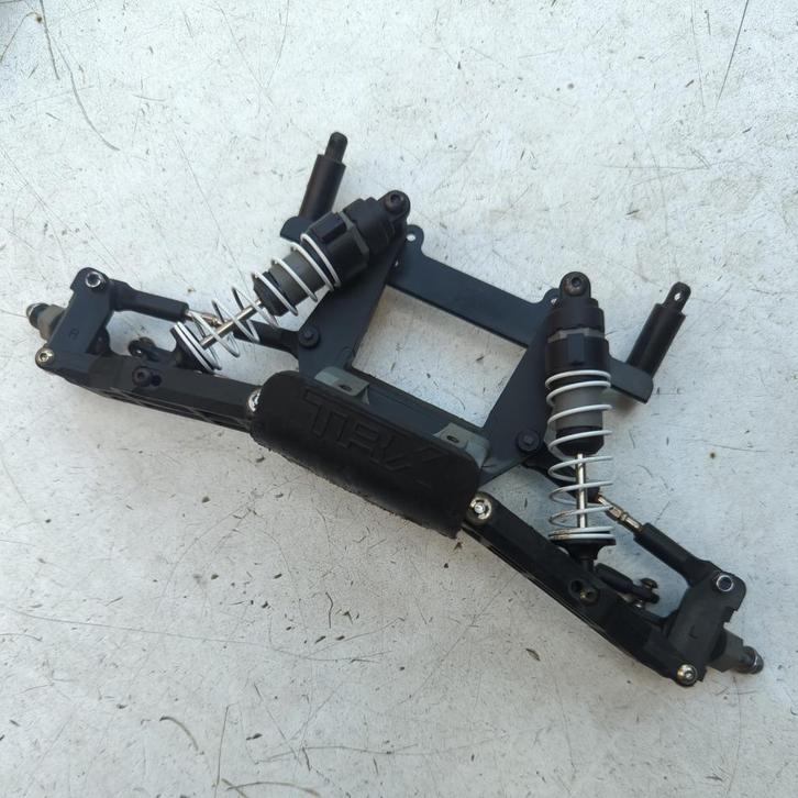 Voorophanging Traxxas Rustler VXL / XL-5 (Slash, Stampede), Hobby en Vrije tijd, Modelbouw | Radiografisch | Auto's, Gebruikt
