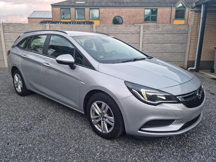 Opel Astra 1.6 CDTI Euro 6b Gekeurd Voor Verkoop, Auto's, Opel, Particulier, Astra, Airbags, Airconditioning, Boordcomputer, Centrale vergrendeling