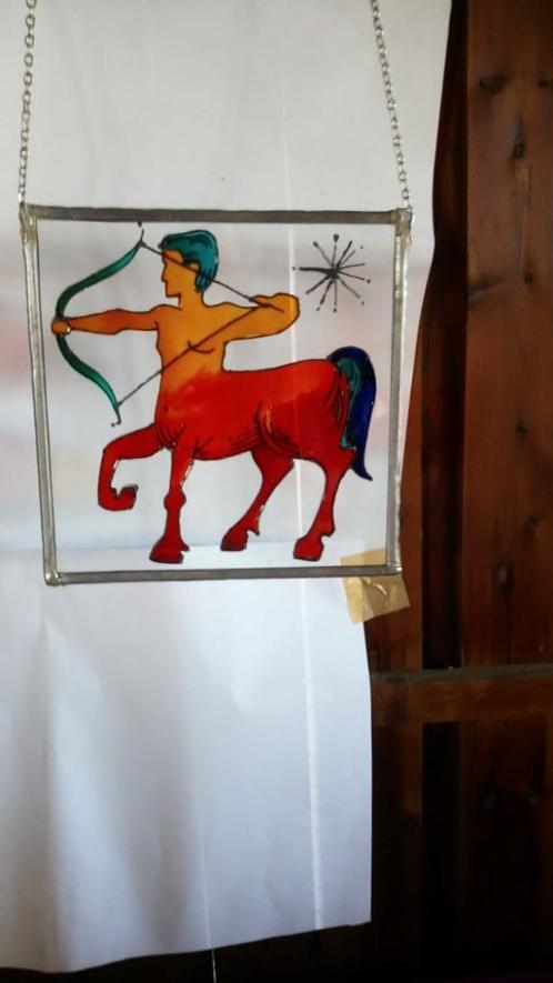 Horoscoopglasraampje "BOOGSCHUTTER" in loodglas te koop   !, Antiek en Kunst, Curiosa en Brocante, Ophalen of Verzenden