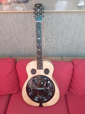 squareneck resonator guitar, Musique & Instruments, Enlèvement ou Envoi, Comme neuf, Résonateur ou Guitare dobro, Avec valise