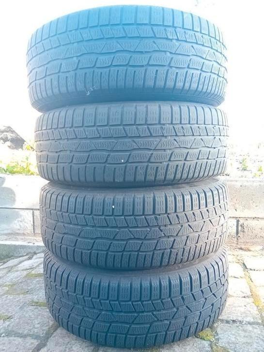 Pneus hiver sur jante tolle 205/60/R16 Renault Megane Scenic, Auto-onderdelen, Banden en Velgen, Banden en Velgen, Winterbanden