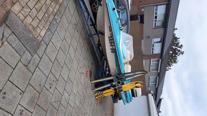 Vega skiboot 1967, Watersport en Boten, Speedboten, Gebruikt, 3 tot 6 meter, Minder dan 70 pk, Polyester, Buitenboordmotor, Ophalen