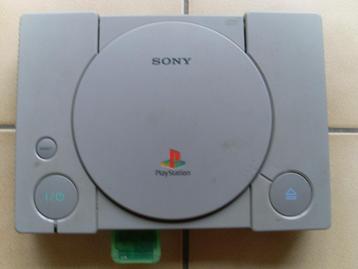 Sony playstation SCPH-7502 classic beschikbaar voor biedingen