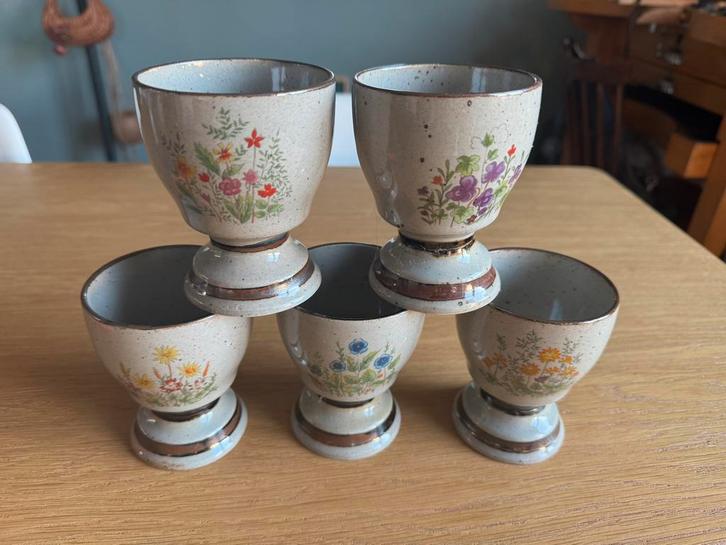 Vintage Japanse bekertjes – set van 5 met bloemmotief, Antiek en Kunst, Antiek | Servies compleet, Ophalen