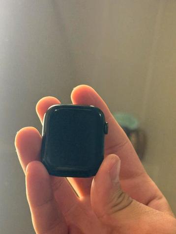 Apple watch serie 7 45mm beschikbaar voor biedingen